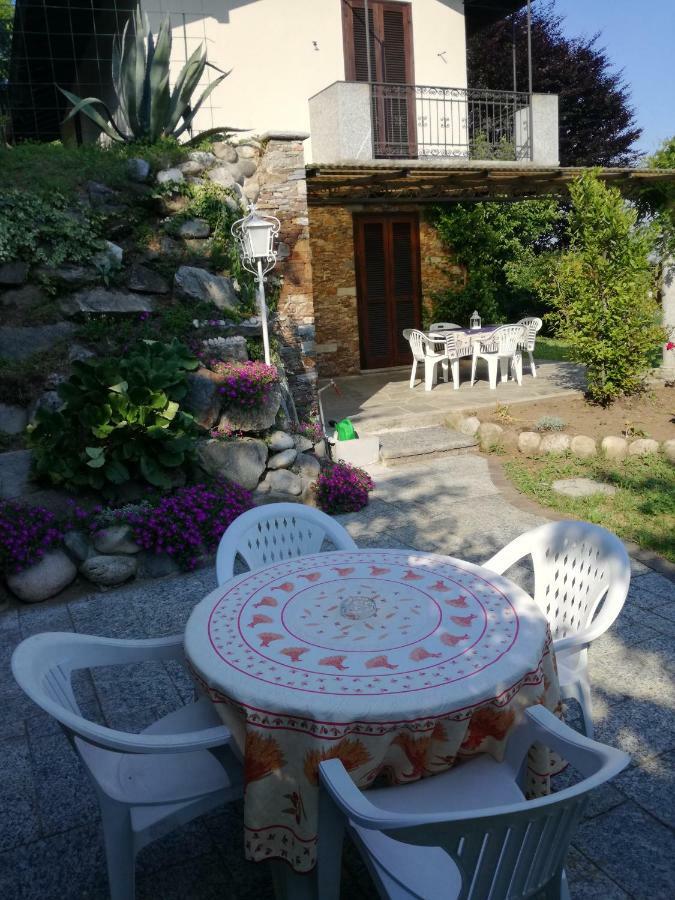 Casale Cadeloro Villa Nebbiuno Exterior foto